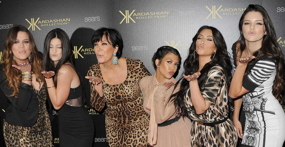 Side by Side OJ Simpson Daughter and Khloe: – Do They Look Alike?